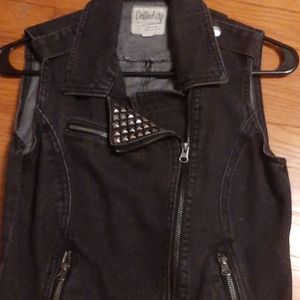Studded Jean jacket (no sleeves)